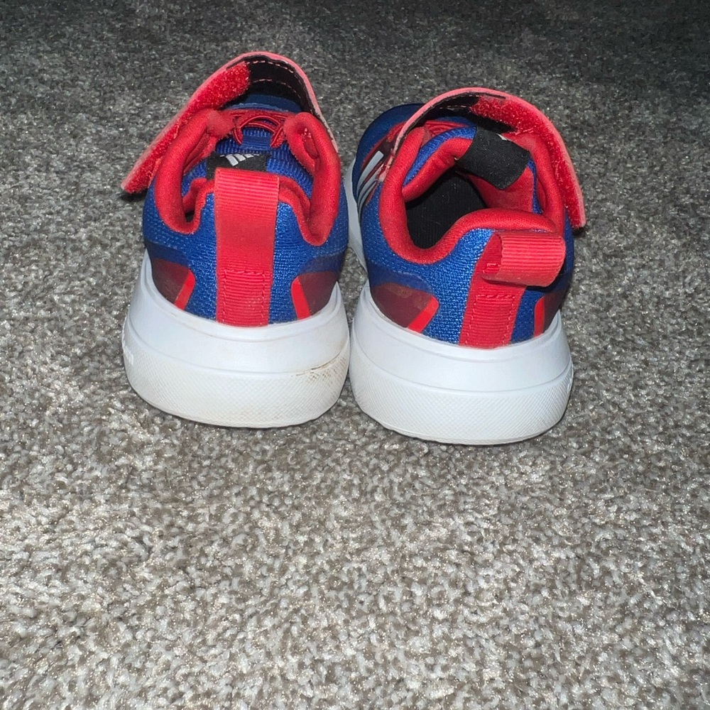 Size 8 Spider-Man Adidas Shoes - Picture 6 of 9